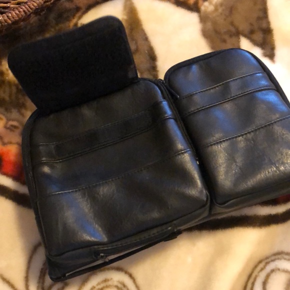 Case Logic ,Leather - Picture 6 of 6